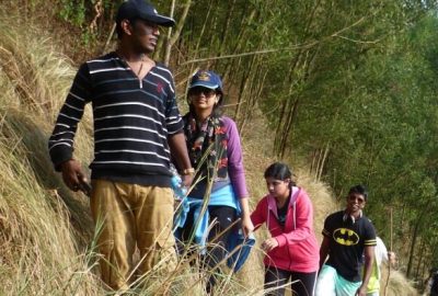 outward bound training for corporate business and youth adventure camps